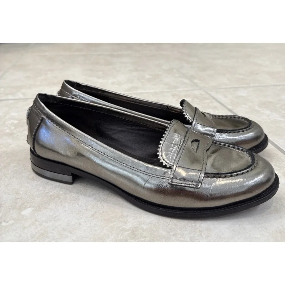 Tory Burch Clayton Anthracite Loafers Size 8.5 Silver Gray Patent Leather Career